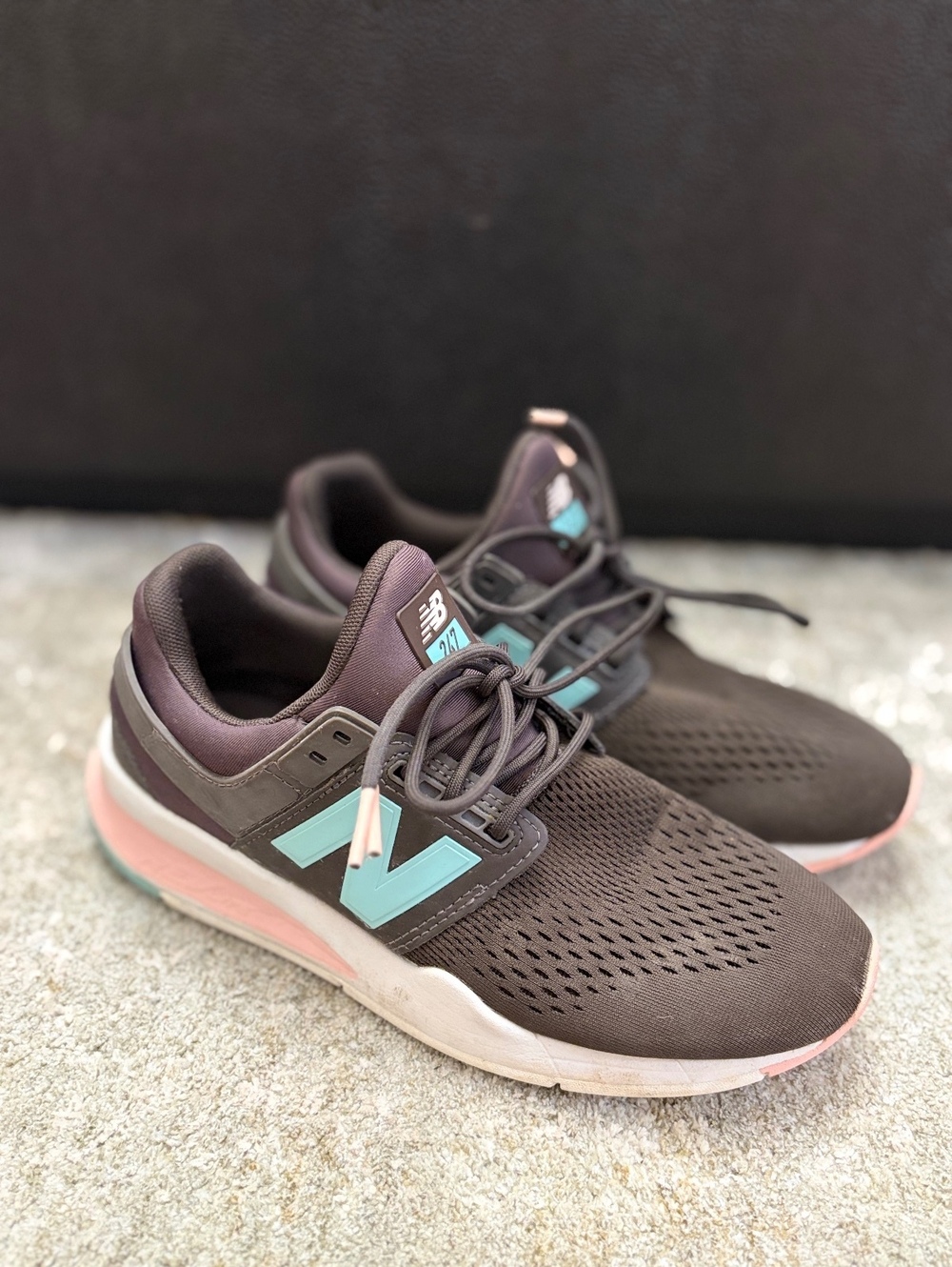 Women’s New Balance 247 size US7.5